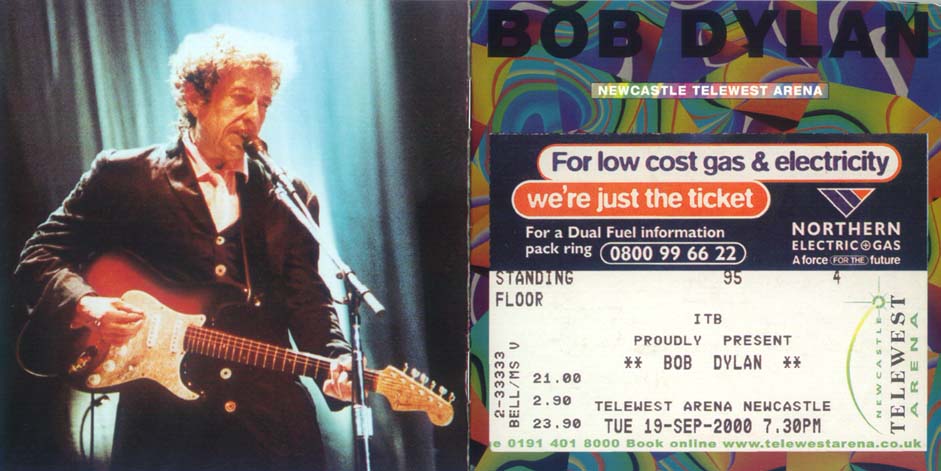 BobDylan2000-09-19NewcastleArenaUK (2).jpg